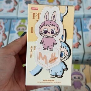 THE MONSTERS Pin for Love Series-Vinyl Plush Pendant "M"